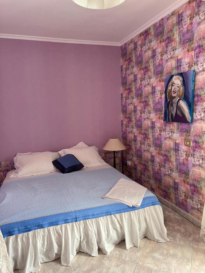Casa Kamalei, Tra Plebiscito E Lungomare Apartment Наполи Екстериор снимка