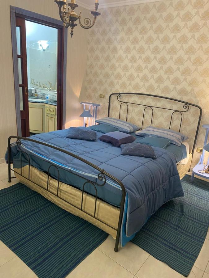 Casa Kamalei, Tra Plebiscito E Lungomare Apartment Наполи Екстериор снимка