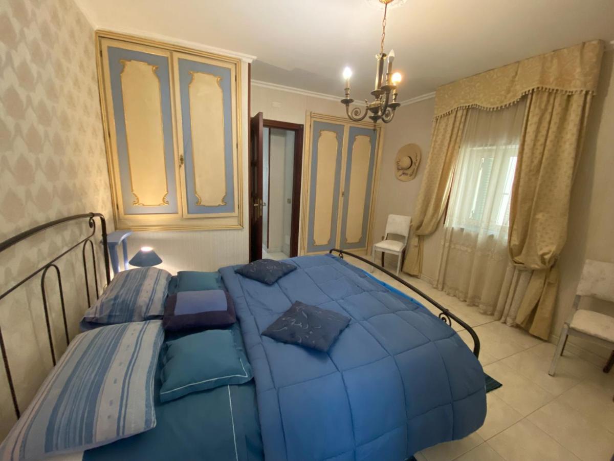 Casa Kamalei, Tra Plebiscito E Lungomare Apartment Наполи Екстериор снимка